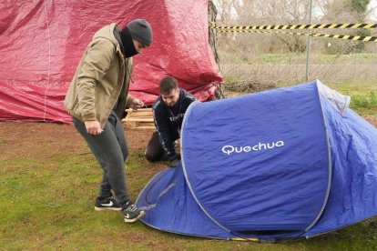 Preparativos y primeros en llegar a Pingüinos 2025.