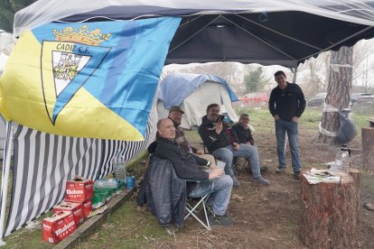 Ambiente en Pingüinos 2025 en la primera jornada del jueves.