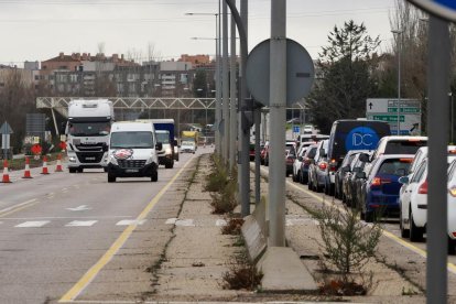 Retenciones en la VA-20 por los nuevos cortes.