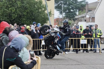 Los Pingüinos sobrevuelan Mojados en la tarde del viernes.