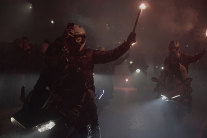 Desfile de antorchas de Motauros 2025 en la noche del sábado.