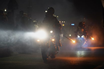 Desfile de antorchas de Motauros 2025 en la noche del sábado.