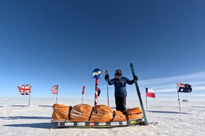 Antonio de la Rosa, a su llegada al Polo Sur Geográfico.