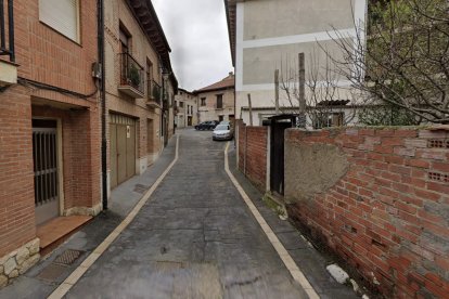 Calle Arrabal en Simancas, que contará con obras de pavimentación.