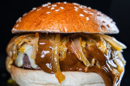 Imagen de la hamburguesa participante Supernova, de El Recreo Burguer, en la calle Fray Luis de León.