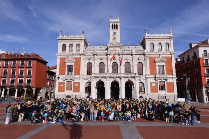 Saludo de los participantes de la primera edición de la Fiesta de las Familias