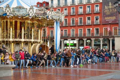 Concentración de scouts en plaza Mayor