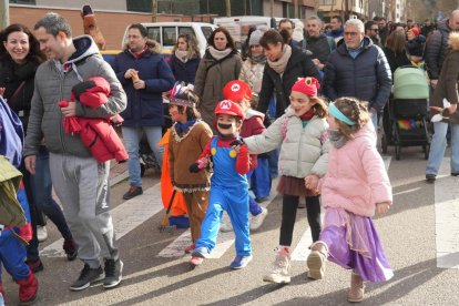 Desfile desde la plaza Juan Pablo II