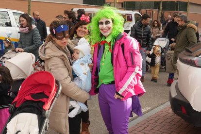 Desfile desde la plaza Juan Pablo II