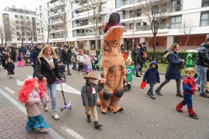 Desfile desde la plaza Juan Pablo II