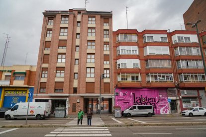 Varios bloques de viviendas de la calle San Isidro.