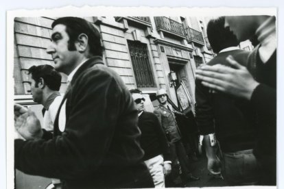 Manifestación en la plaza de España, junto al Banco de España