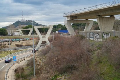 Viaducto de los Tramposos, junto a la VA-30, último tramo pendiente de ejecutar para concluir la variante de mercancías de Valladolid