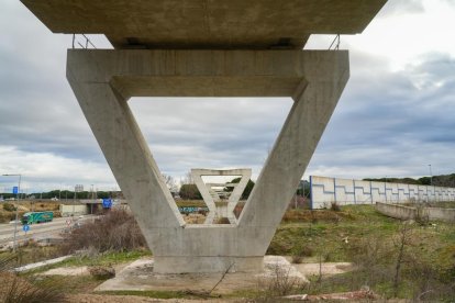 Viaducto de los Tramposos, junto a la VA-30, último tramo pendiente de ejecutar para concluir la variante de mercancías de Valladolid