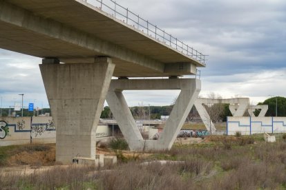 Viaducto de los Tramposos, junto a la VA-30, último tramo pendiente de ejecutar para concluir la variante de mercancías de Valladolid
