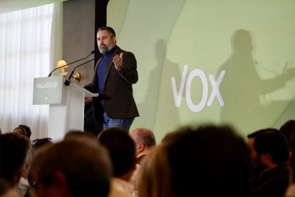 El presidente de Vox, Santiago Abascal, asiste a una comida con afiliados y simpatizantes en Valladolid.