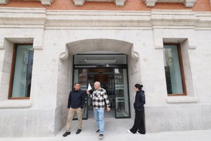 Nuevas oficinas de atención al ciudadano del Ayuntamiento de Valladolid tras la reforma.