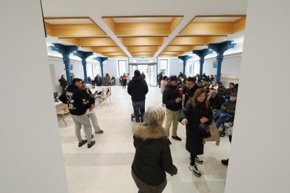 Nuevas oficinas de atención al ciudadano del Ayuntamiento de Valladolid tras la reforma.