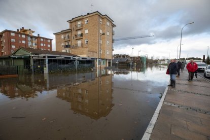La capital abulense se encuentra anegada por el agua
