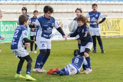 Una imagen de uno de los partidos del Torneo Internacional de Escuelas.