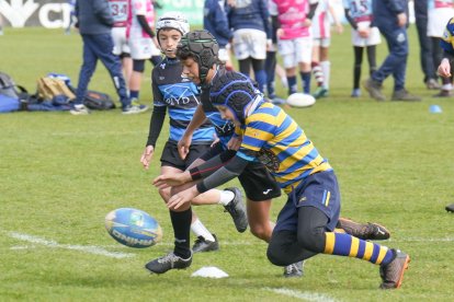 Una imagen de uno de los partidos del Torneo Internacional de Escuelas.