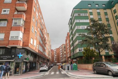 Inicio de la calle Gallo por Tórtola.