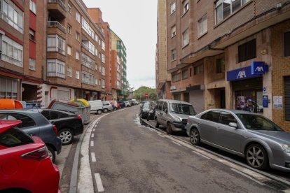 Curva en la calle Gallo del barrio de Pajarillos Bajos