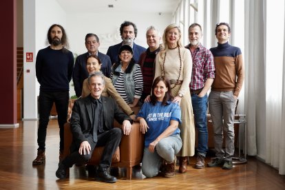 Sergio Cardoso, Chema Viteri, Rubén Pérez, Carlos Pinedo, Irene Carvajal, Alfonso Mendiguchía, Pablo Rodríguez, Rosa Manzano, Teresa Lázaro, Jesús Peña y Patricia Estremera, en el Calderón.