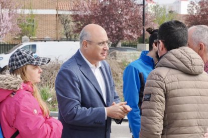 Voluntarios se organizan para salir a buscar al profesor de Zaragoza desaparecido en Valladolid, Alejandro Arnada