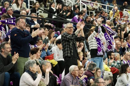 La afición durante el agónico Real Valladolid Baloncesto-Alicante.