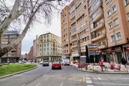 La plaza circular recupera los 2 carriles tras meses de obras.