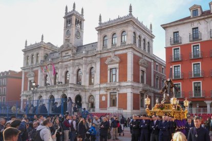 Traslado a la catedral de Jesús Nazareno desde su sede