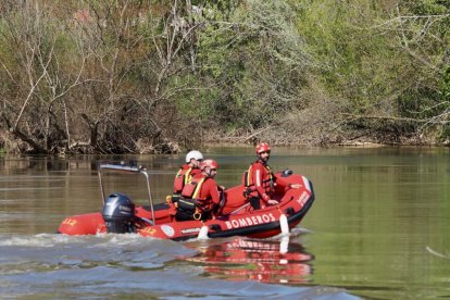 Los bomberos de Valladolid continúan con la búsqueda del joven aragonés desaparecido