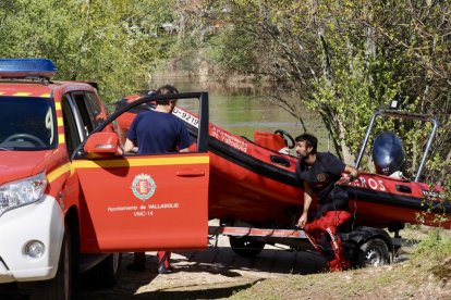 Los bomberos de Valladolid continúan con la búsqueda del joven aragonés desaparecido