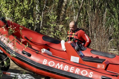 Los bomberos de Valladolid continúan con la búsqueda del joven aragonés desaparecido