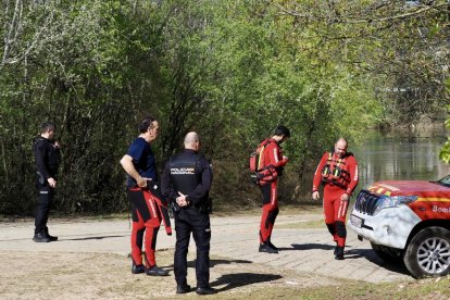 Los bomberos de Valladolid continúan con la búsqueda del joven aragonés desaparecido