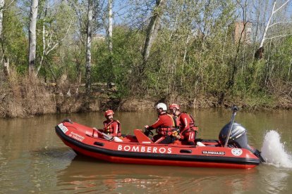 Los bomberos de Valladolid continúan con la búsqueda del joven aragonés desaparecido