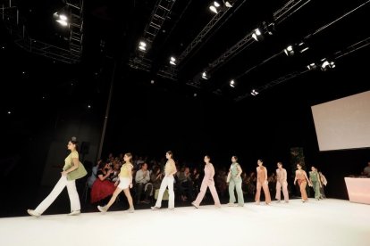 El comercio de Valladolid se sube a la pasarela de la moda del Lava.