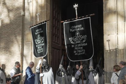 Procesión del Ejercicio Público de las Cinco Llagas en Valladolid