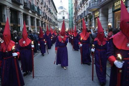 Un momento de la Procesión del Santísimo Rosario del Dolor.