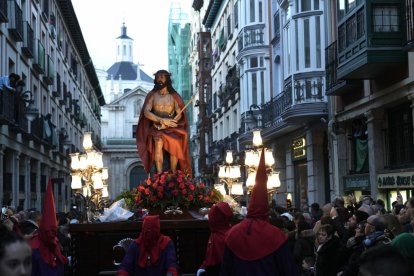Un momento de la Procesión del Santísimo Rosario del Dolor.