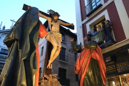Un momento de la Procesión del Santísimo Rosario del Dolor.