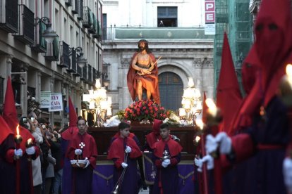 Un momento de la Procesión del Santísimo Rosario del Dolor.