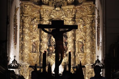 Un momento de la procesión del Cristo de las Mercedes de Valladolid.