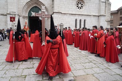 Procesión del Santísimo Cristo de la Preciosísima Sangre y María Santísima de la Caridad.