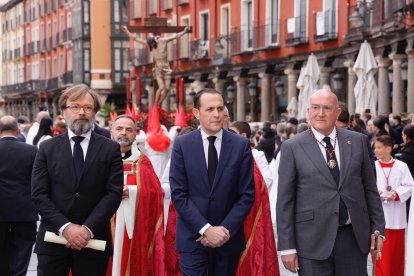 David Frontela, Conrado Íscar y Jesús Julio Carnero en el Sermón de las Siete Palabras de Valladolid.