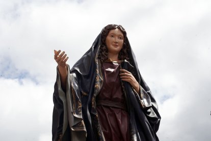 Procesión del Encuentro de Jesús Resucitado con la Virgen de la Alegría en Valladolid.