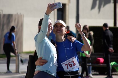 Una carrera y una marcha solidarias apoyan la labor de Asprona y Aspace en León.