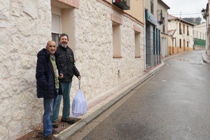 Félix Aranda con Abono, dos vecinos de Arrabal.
