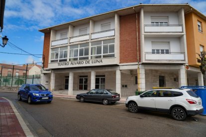 Teatro Álvaro de Luna.